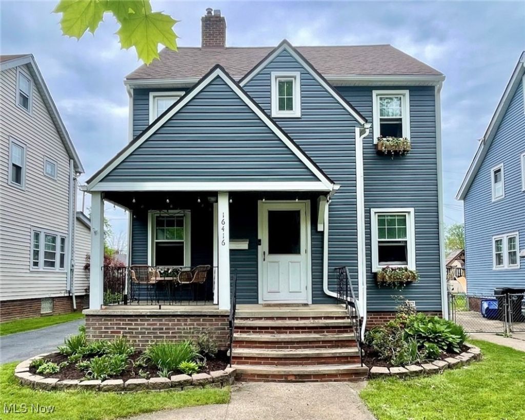 Photo of 16416 Elsienna Avenue, Cleveland, OH 44135 (MLS # 5177204)