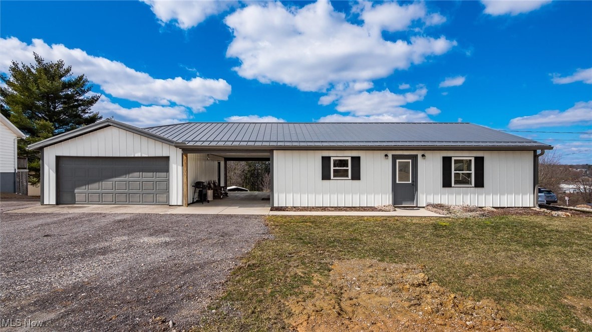3025 Shaw Road, Zanesville, Ohio image 1