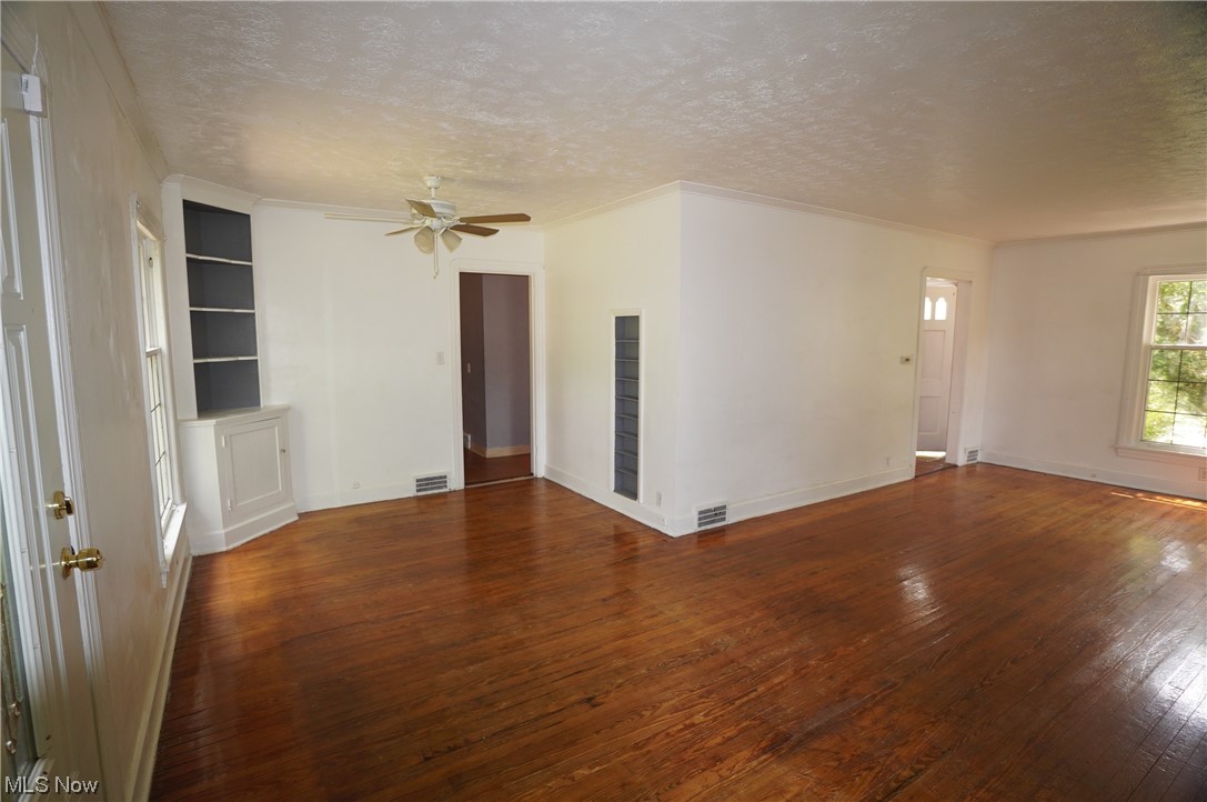 City/Youngstown - Residential