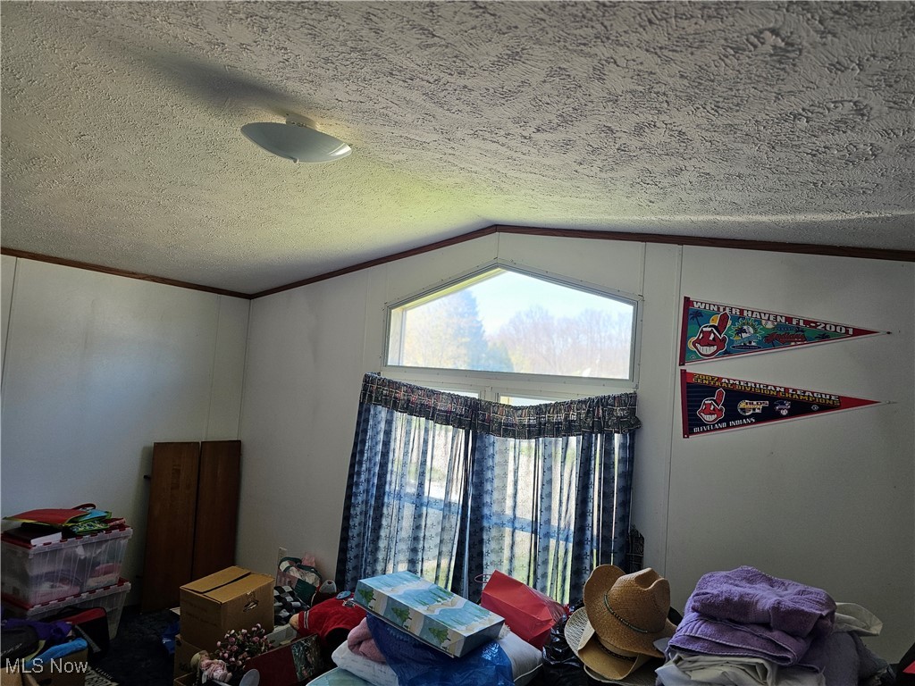 23 Thomas Drive, Middlefield, Ohio image 14