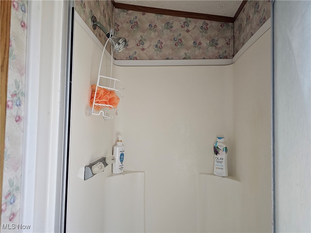 23 Thomas Drive, Middlefield, Ohio image 19