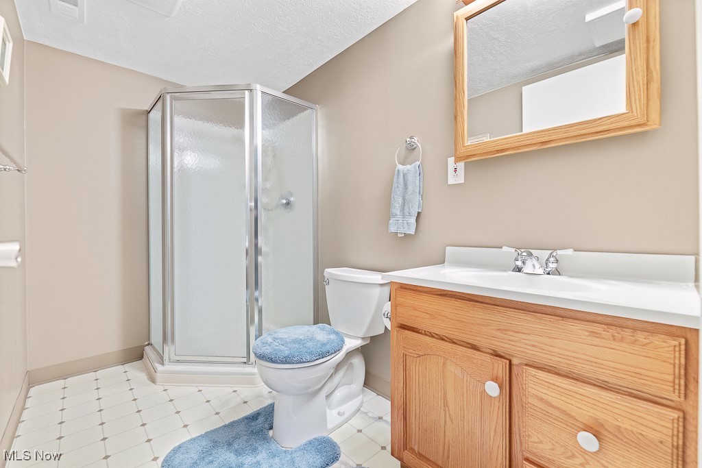 7000 Ravenswood Drive, Parma, Ohio image 30
