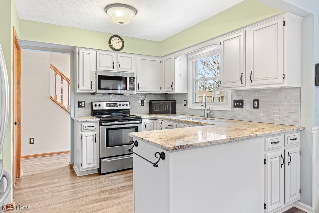 7000 Ravenswood Drive, Parma, Ohio image 10