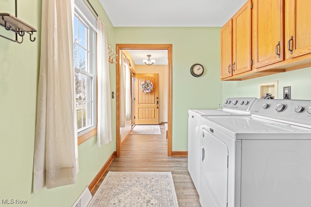 7000 Ravenswood Drive, Parma, Ohio image 8