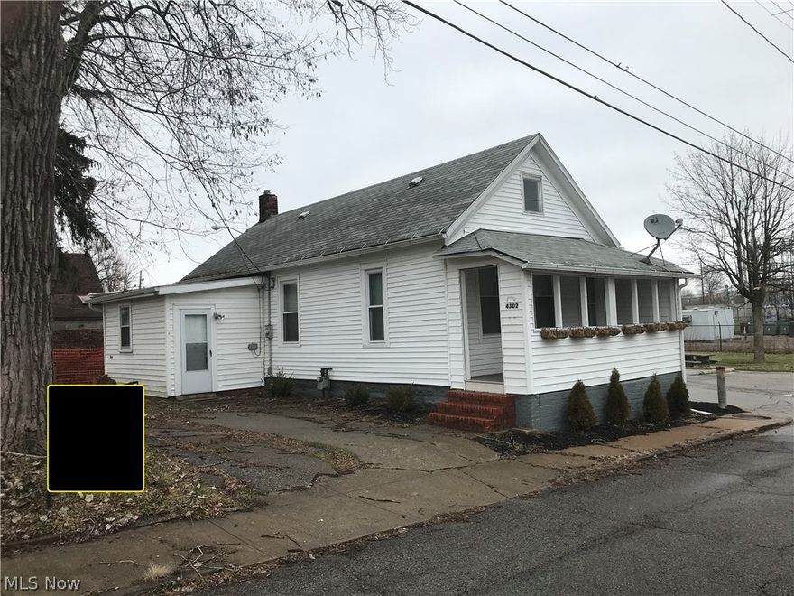 What does everybody want? Cash Flow! What does everybody need? Cash Flow! This turnkey single family rental property is perfect for new and seasoned real estate investors looking to acquire another cash flowing rental property at a low price point. Attention investors! Email agent for rent roll & video tour along with complete investment analysis, drone footage of the roof & surrounding neighborhood as well as information on the mechanical systems of the building. Do not disturb the tenants, that would make you a horrible person. Professional property management available. Local & out of state investors welcome!