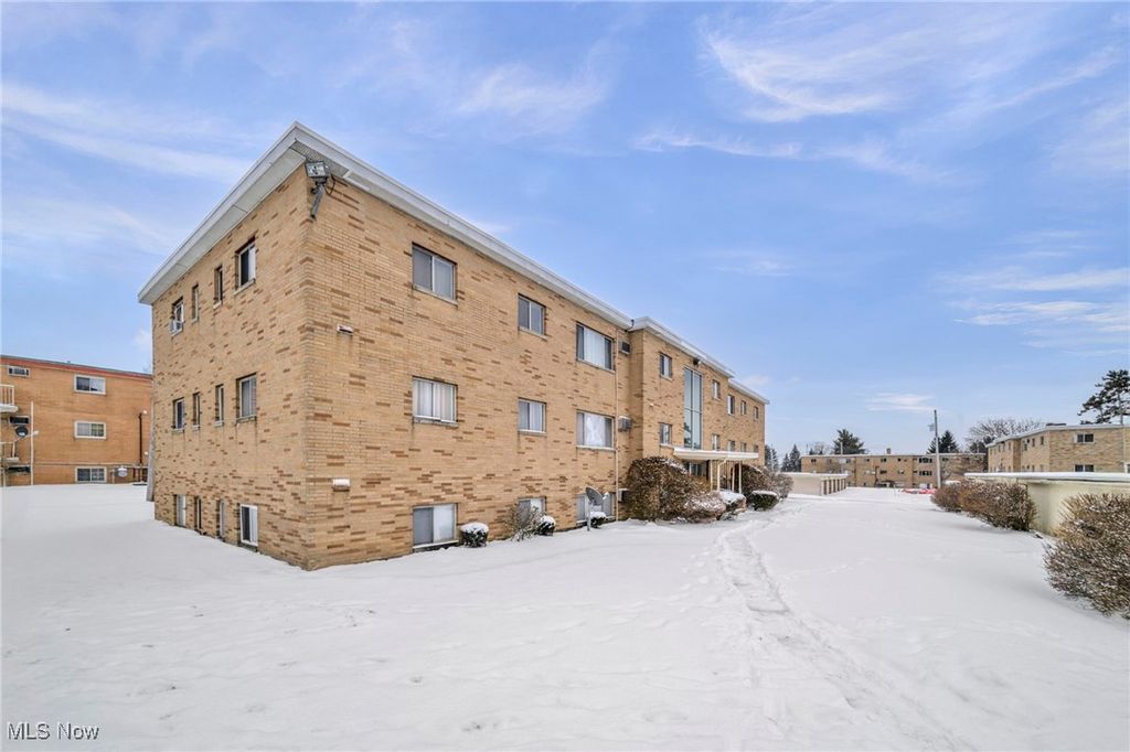 Photo of 5200 Royalton Road #C-9, North Royalton, OH 44133 (MLS # 5183506)