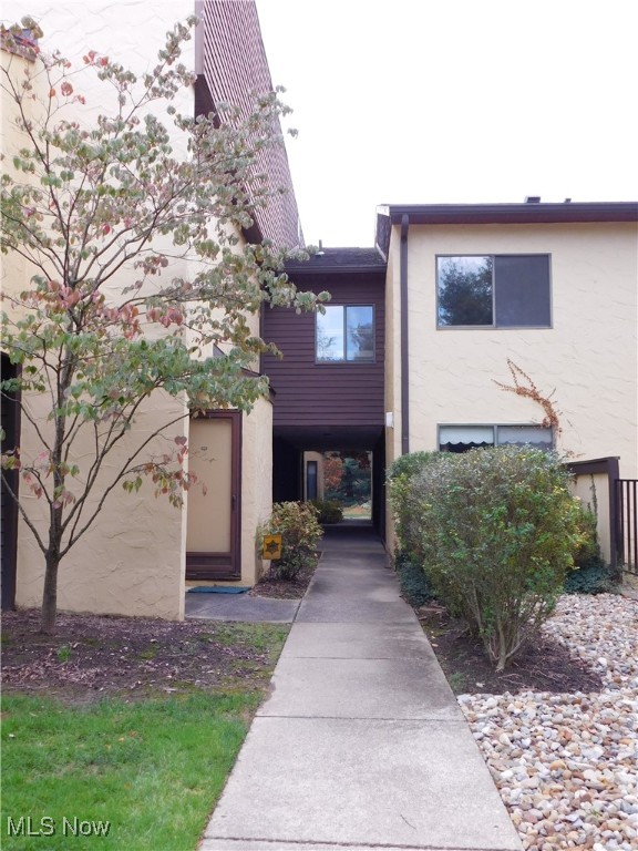 Hampton Woods - Residential