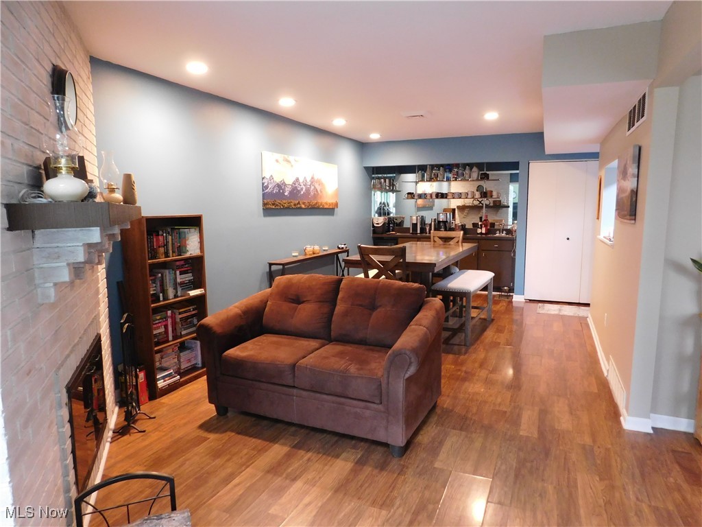 Hampton Woods - Residential