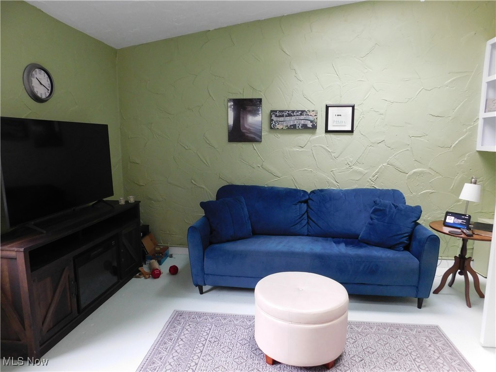 Hampton Woods - Residential