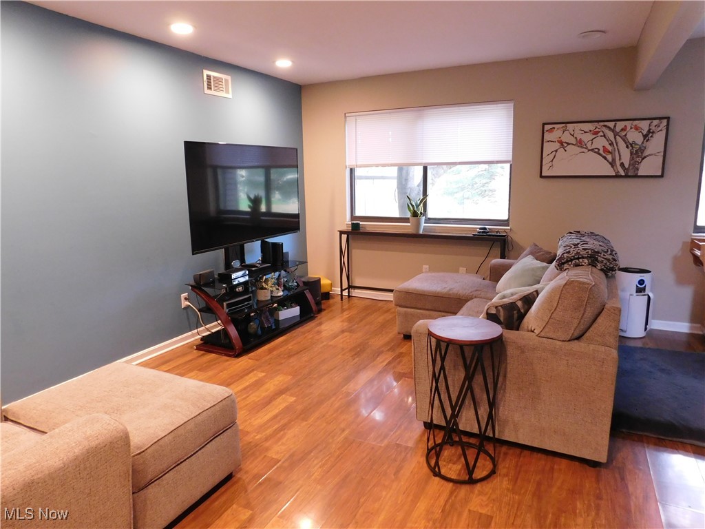 Hampton Woods - Residential