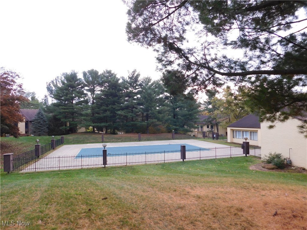 Hampton Woods - Residential