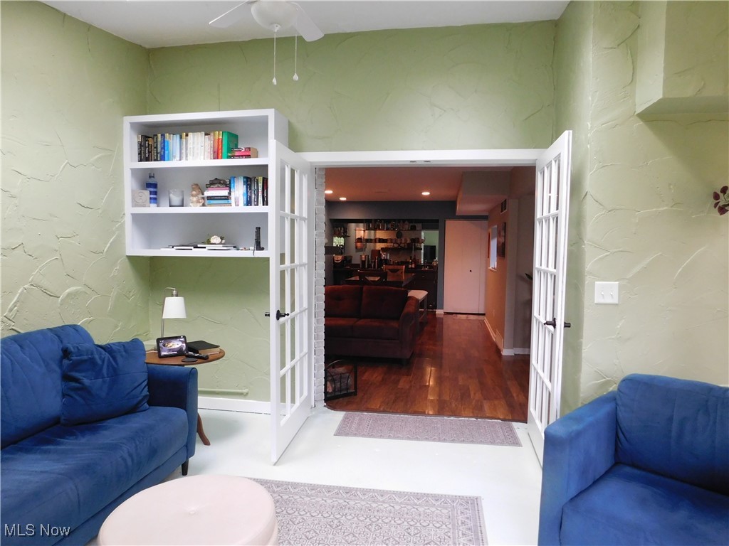 Hampton Woods - Residential