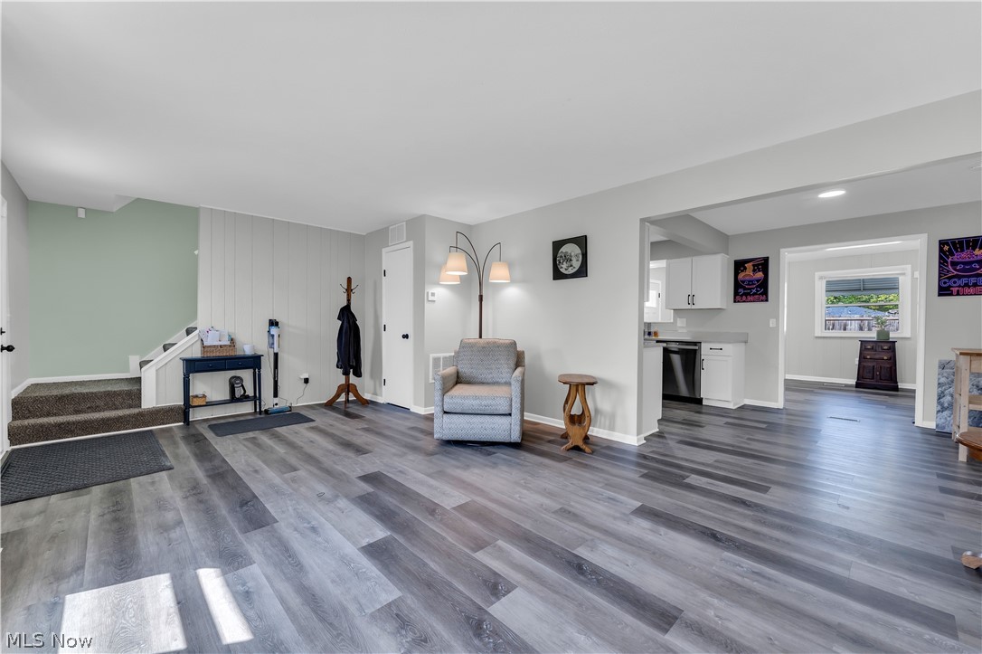E J Dickeys Third Surv - Residential