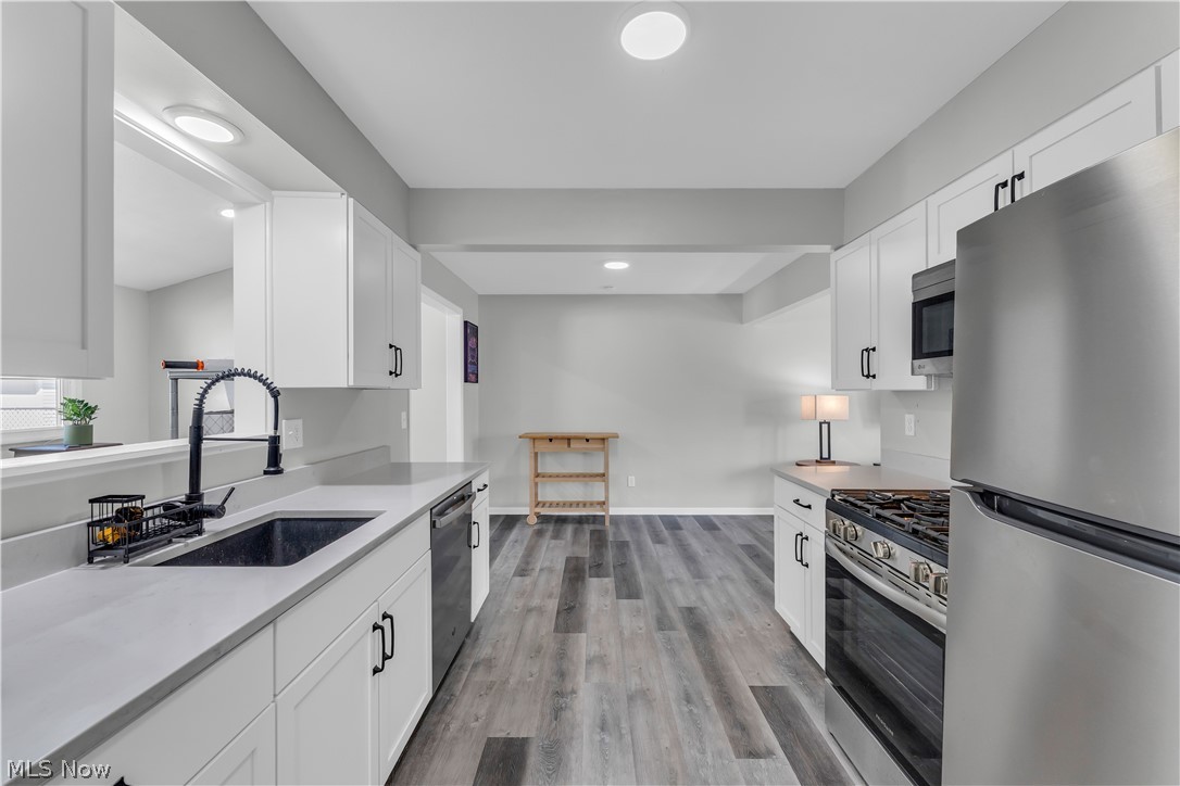 E J Dickeys Third Surv - Residential