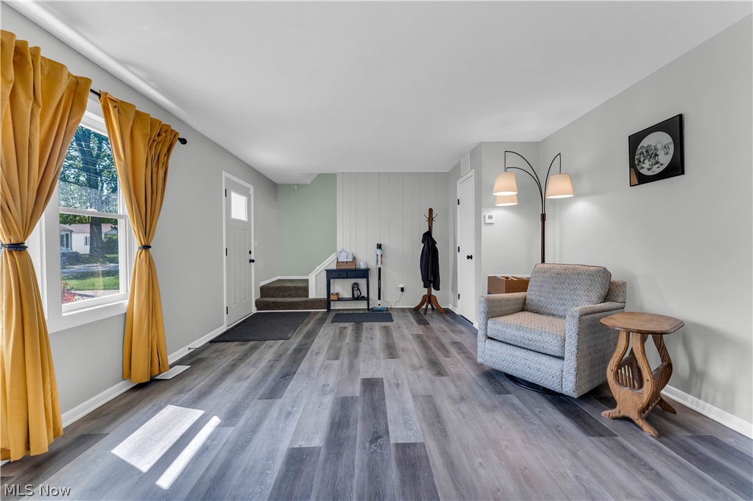 E J Dickeys Third Surv - Residential