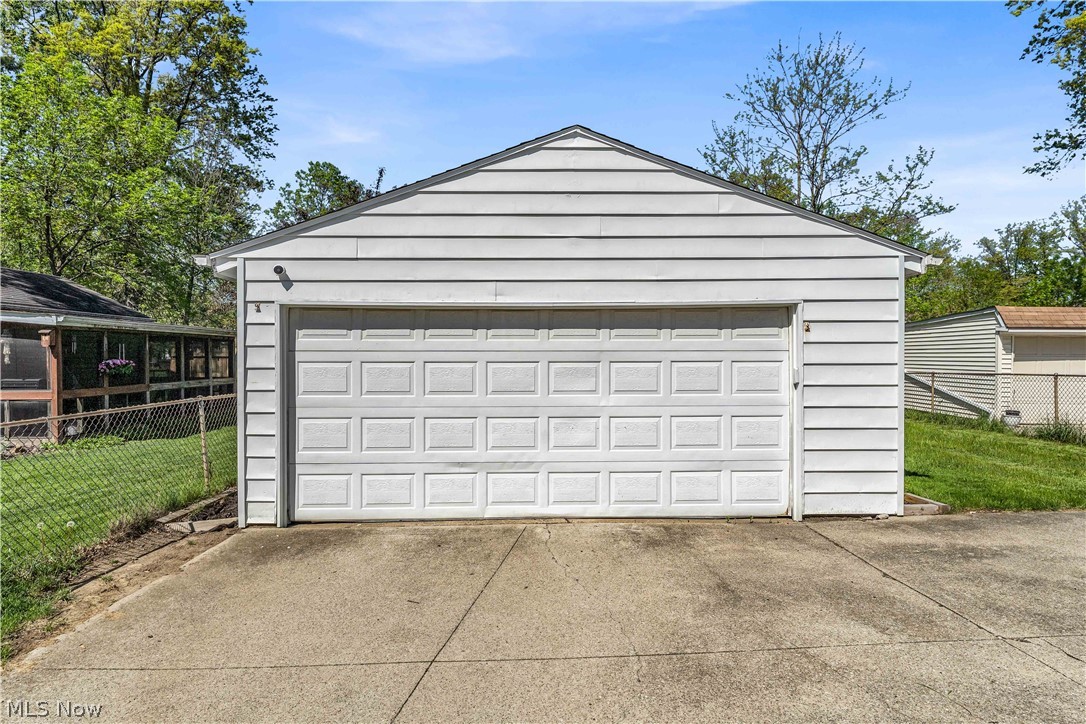 E J Dickeys Third Surv - Residential
