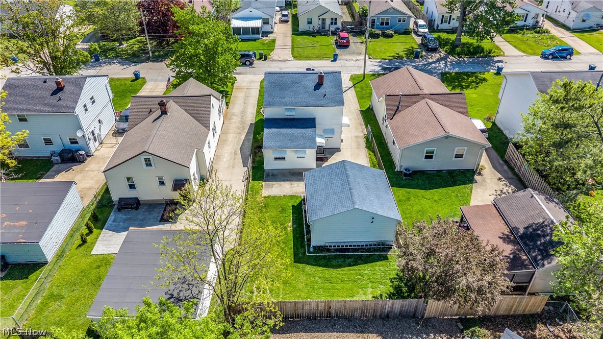 E J Dickeys Third Surv - Residential