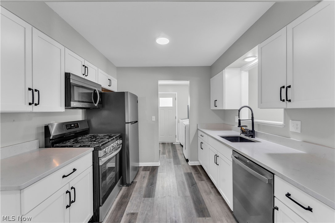 E J Dickeys Third Surv - Residential