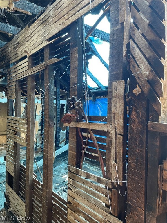 J M Hoyts Sub - Residential