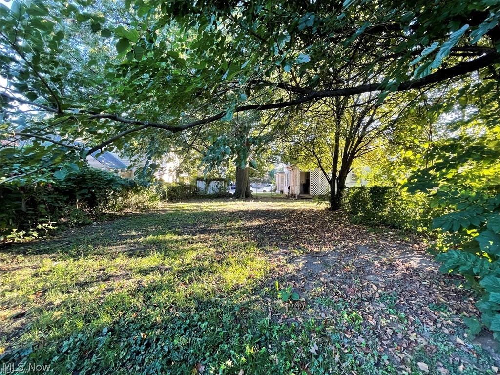 J M Hoyts Sub - Residential