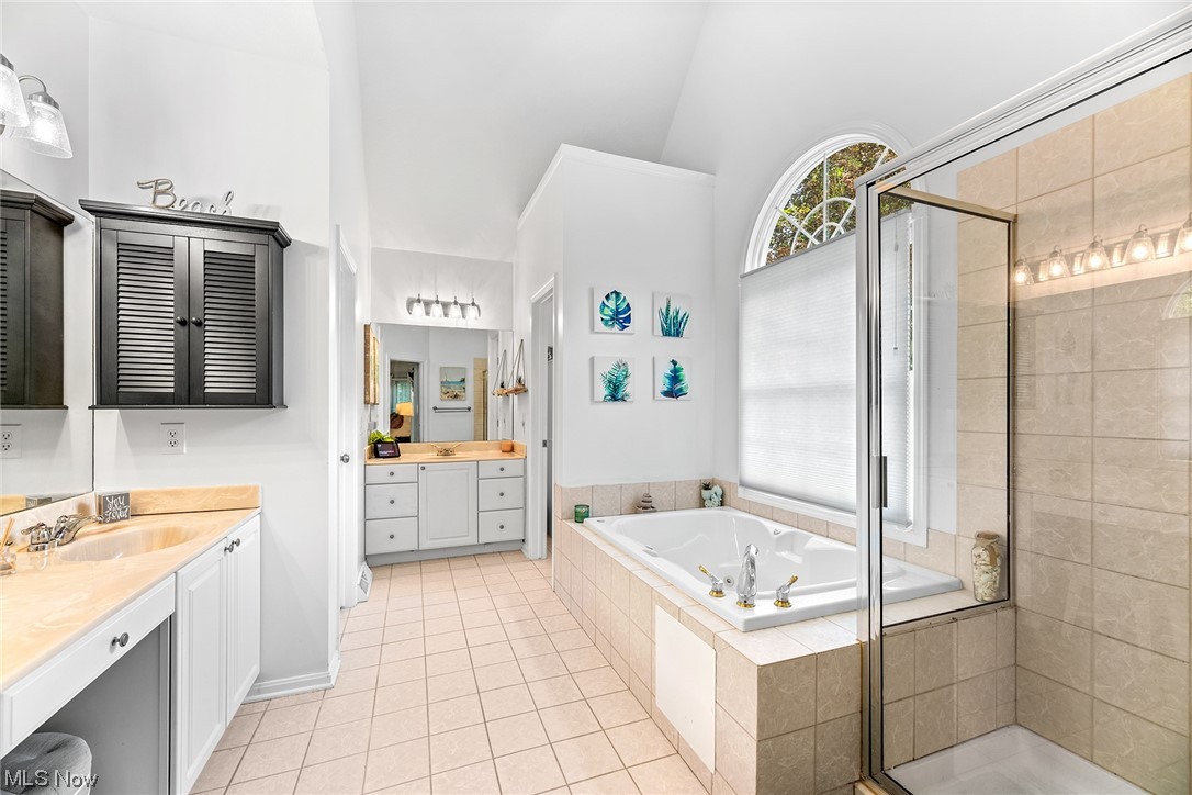 Lakes Aurora - Residential