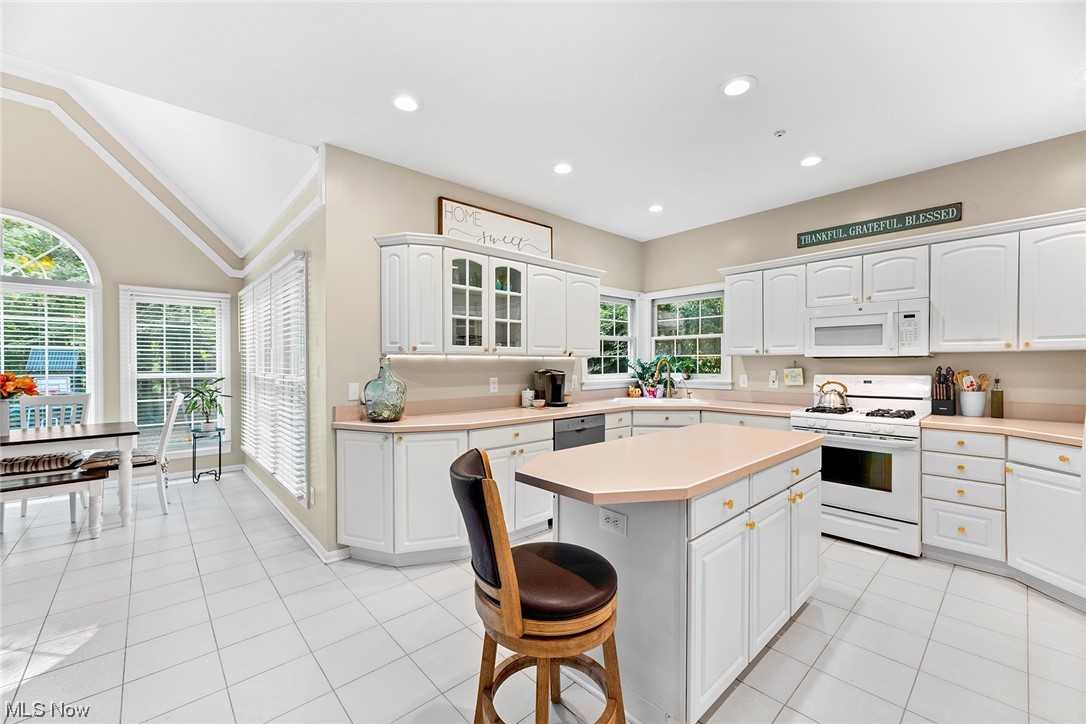 Lakes Aurora - Residential