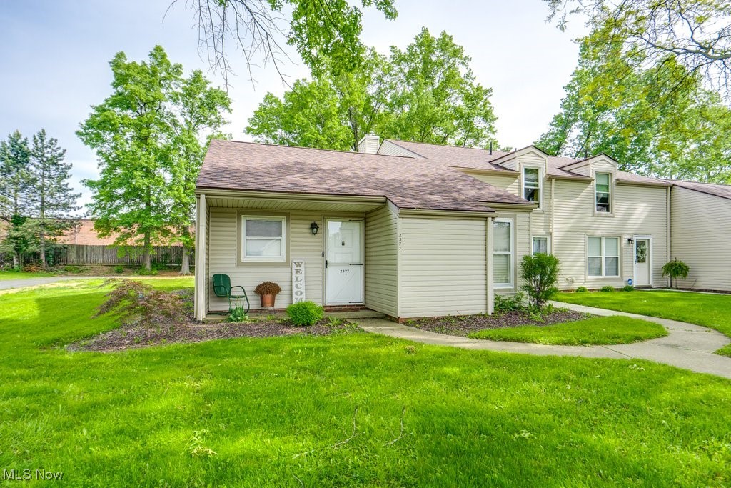 2377 Ansley Street, Alliance, Ohio image 2