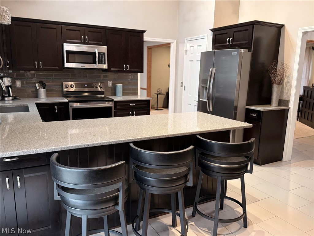 7515 Companys 02 - Residential