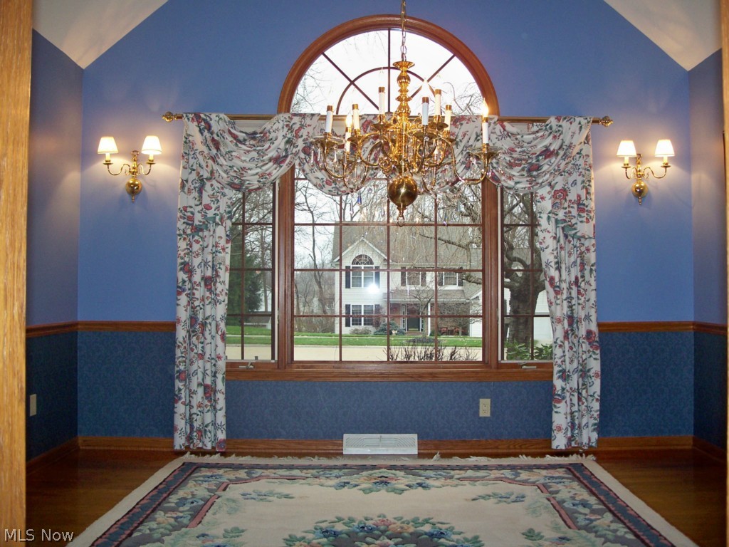 Sharonlee - Residential