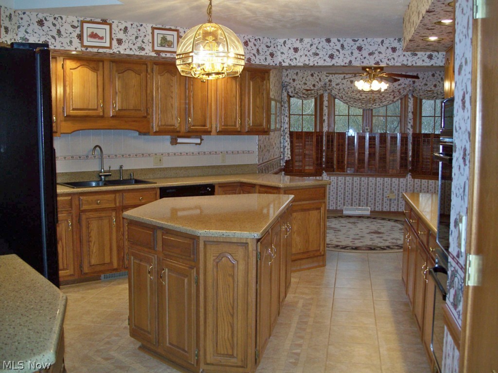 Sharonlee - Residential