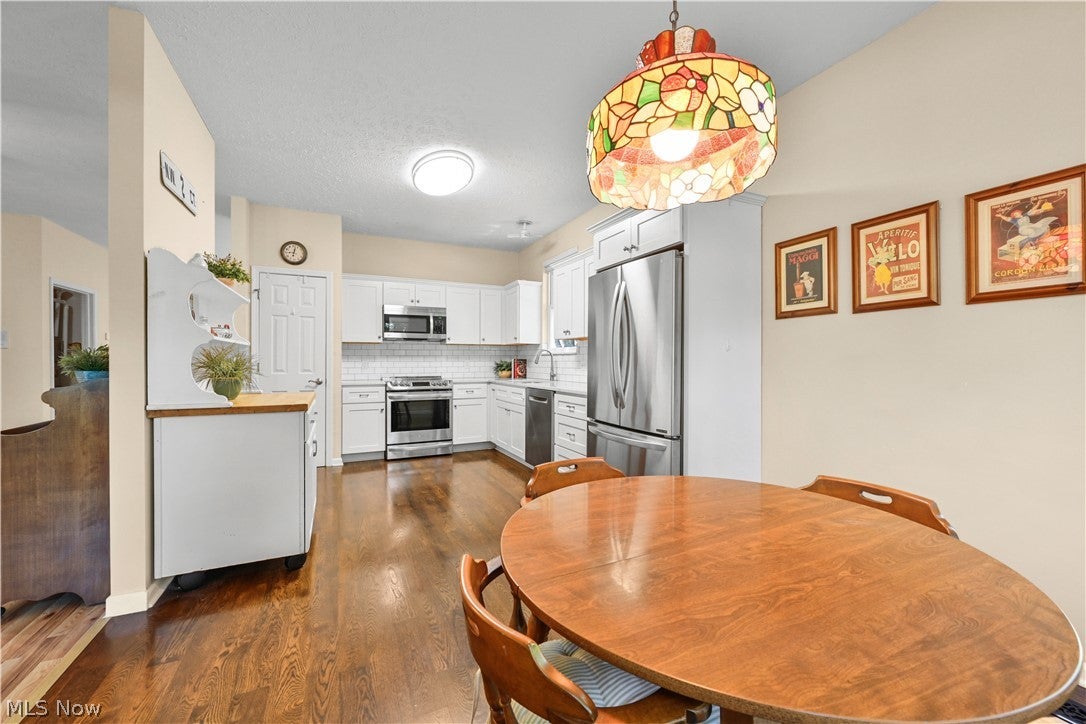 1936 Pembrooke Lane