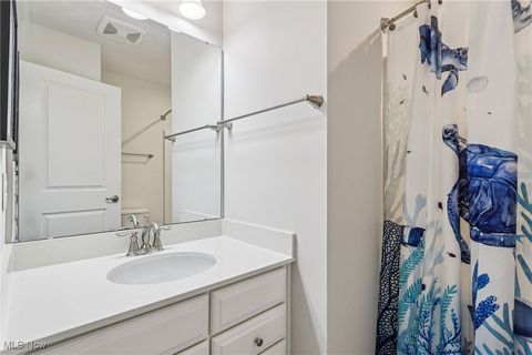 Tiny photo for 1951 E Woodland Drive, Akron, OH 44313 (MLS # 5179580)