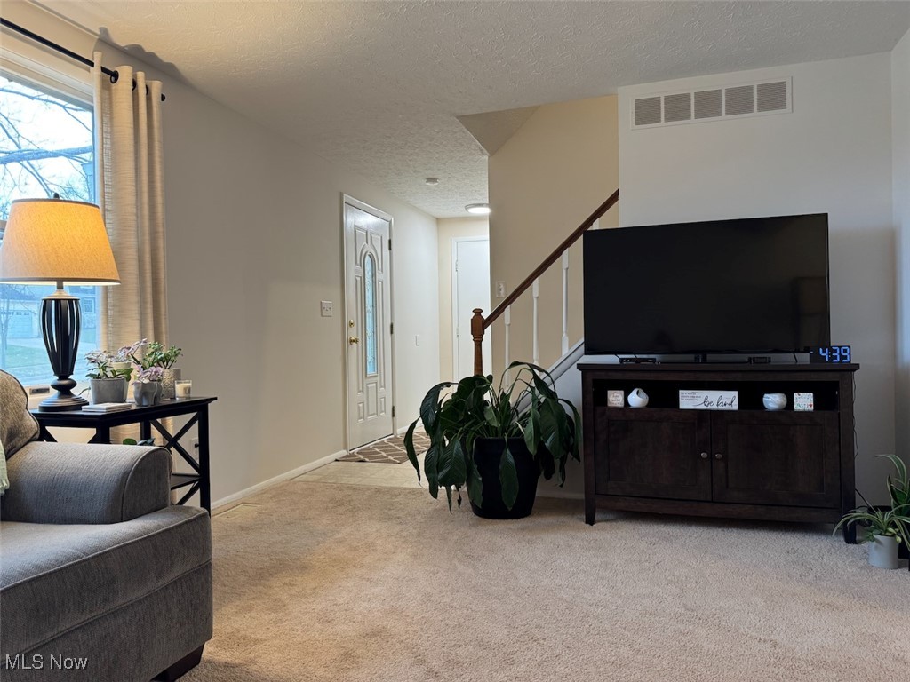 563 Larkspur Court, Medina, Ohio image 7
