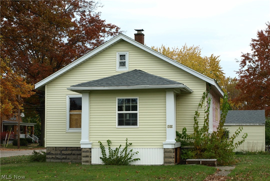 Cute Bungalow on corner lot in great neighborhood. 2 car detached garage. Recently renovated 2 bed 1 bath with open concept. Full, dry, unfinished basement with laundry. All appliances stay.