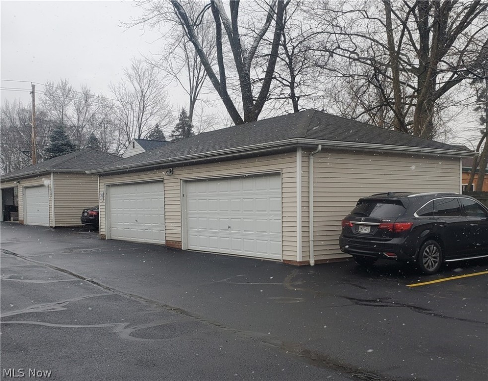 Riverview Villas Condo - Residential