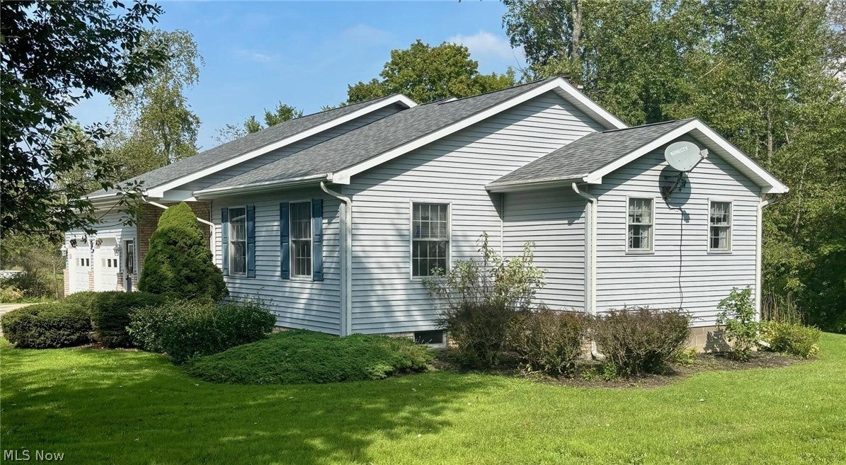 1076 Garrett Road