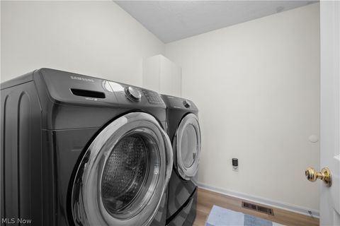 Tiny photo for 945 Red Tailed Lane, Amherst, OH 44001 (MLS # 5203212)