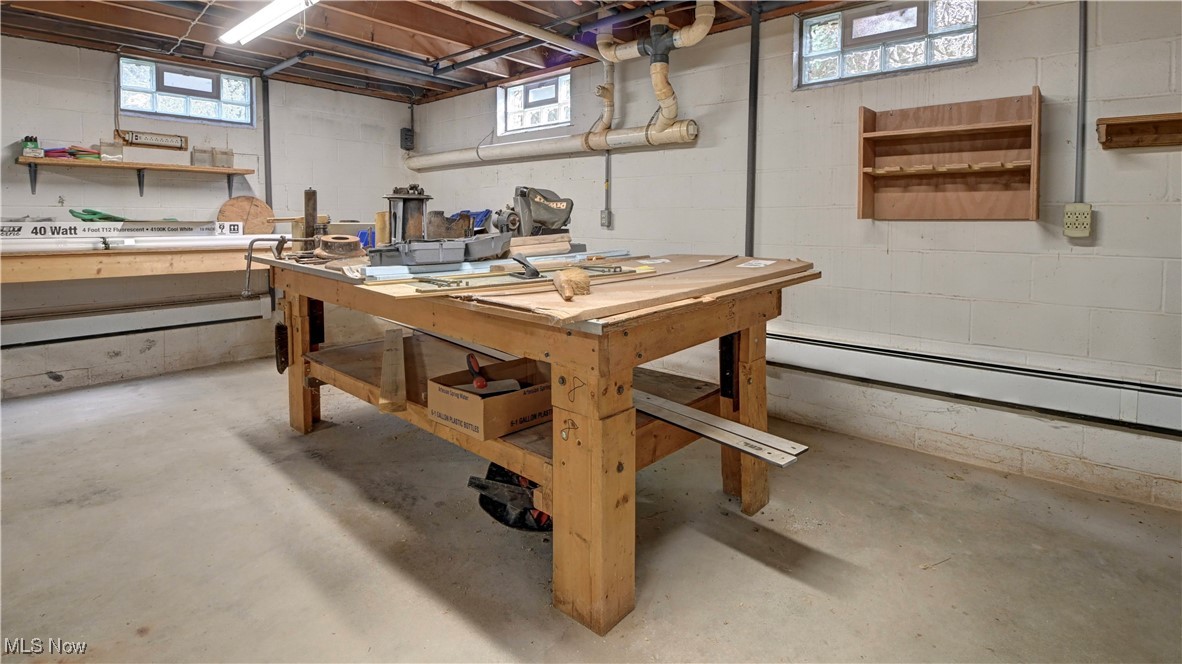 Em & R Myers 1 - Residential