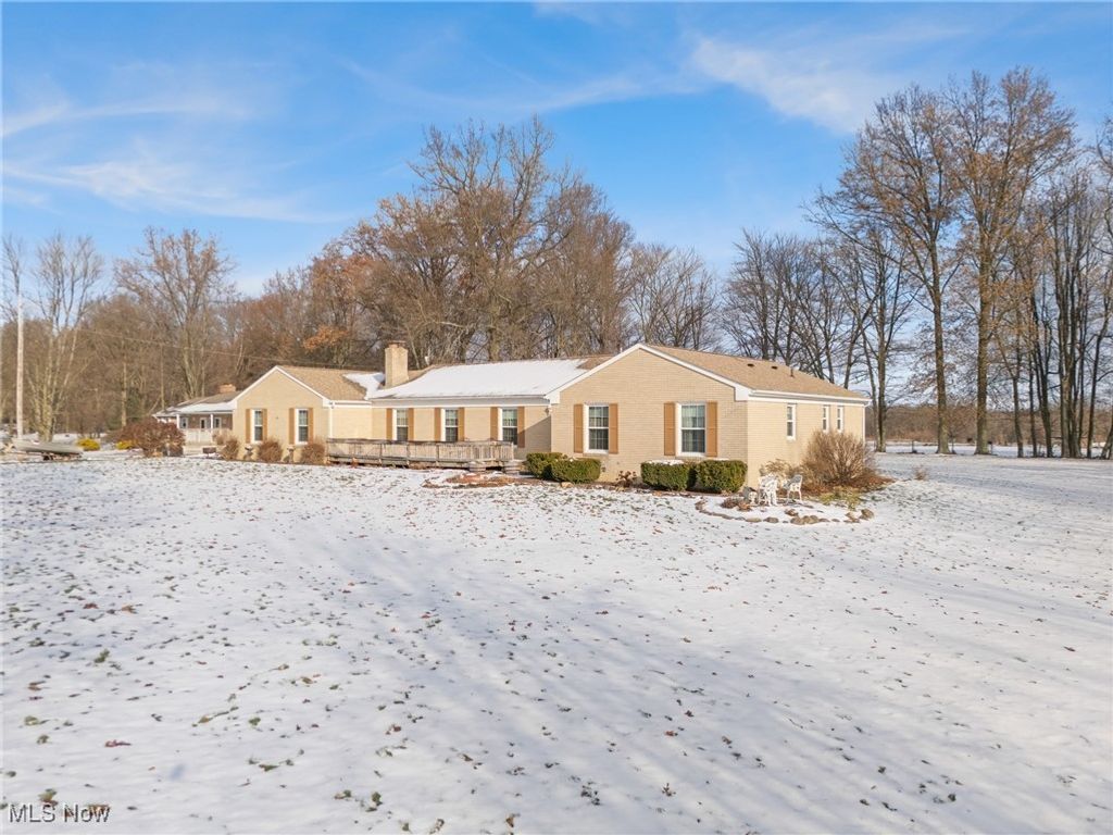 Photo of 14965 Seacrist Road, Salem, OH 44460 (MLS # 5178301)