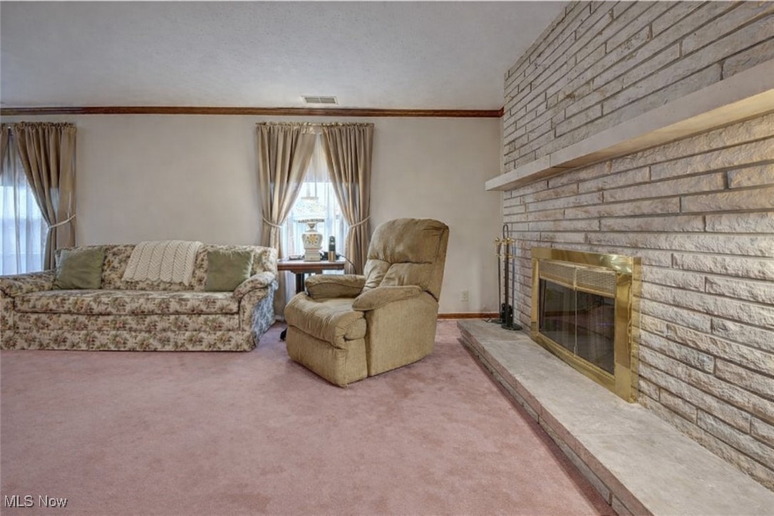 Em & R Myers 1 - Residential