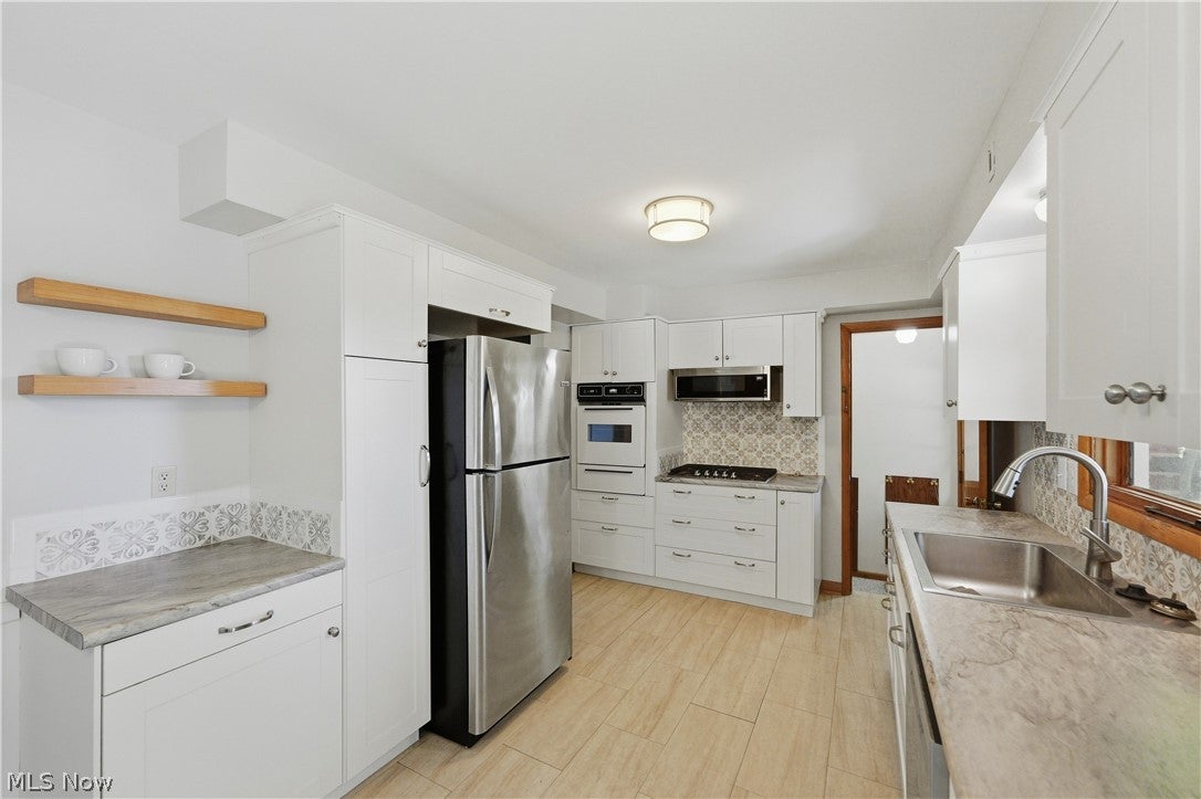 3844 Uncas Drive