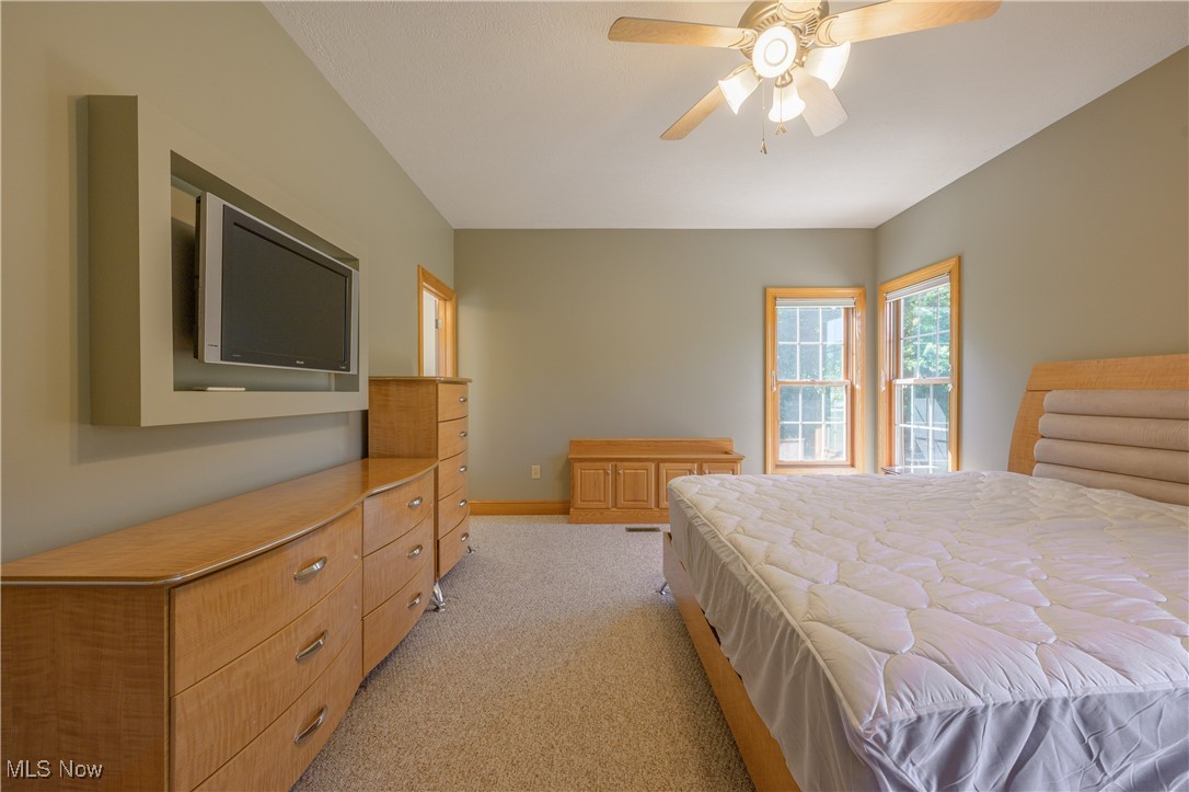 6240 Tim Drive, Wadsworth, Ohio image 38