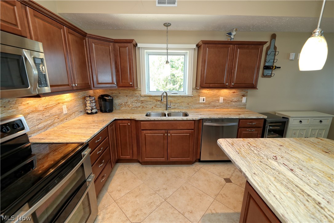 Lake Erie Vista Condo - Residential
