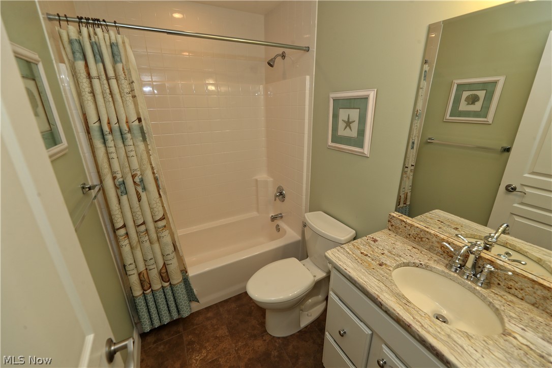 Lake Erie Vista Condo - Residential