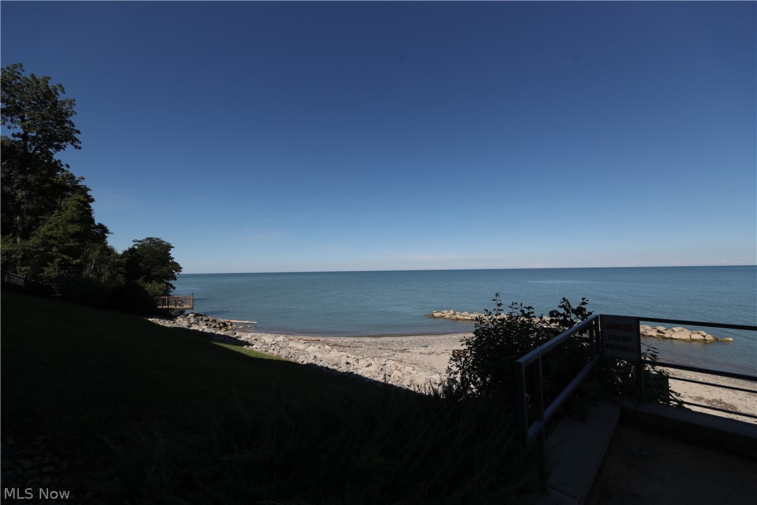 Lake Erie Vista Condo - Residential