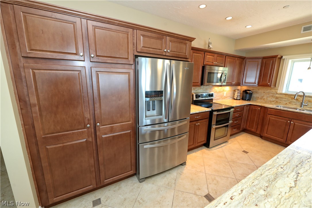 Lake Erie Vista Condo - Residential