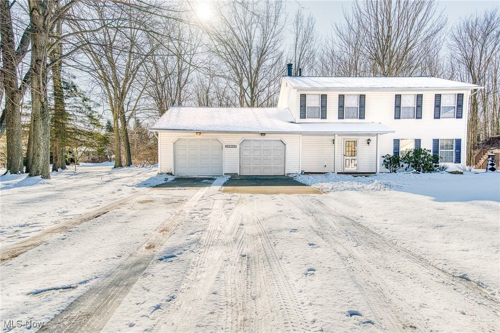 Photo of 6218 Center Street, Mentor, OH 44060 (MLS # 5182384)