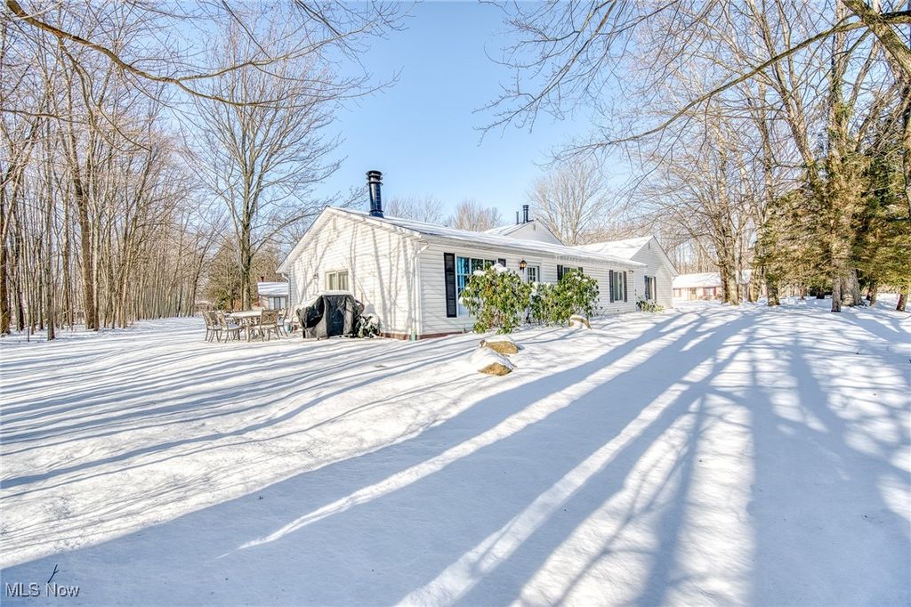 Photo of 6218 Center Street, Mentor, OH 44060 (MLS # 5182384)