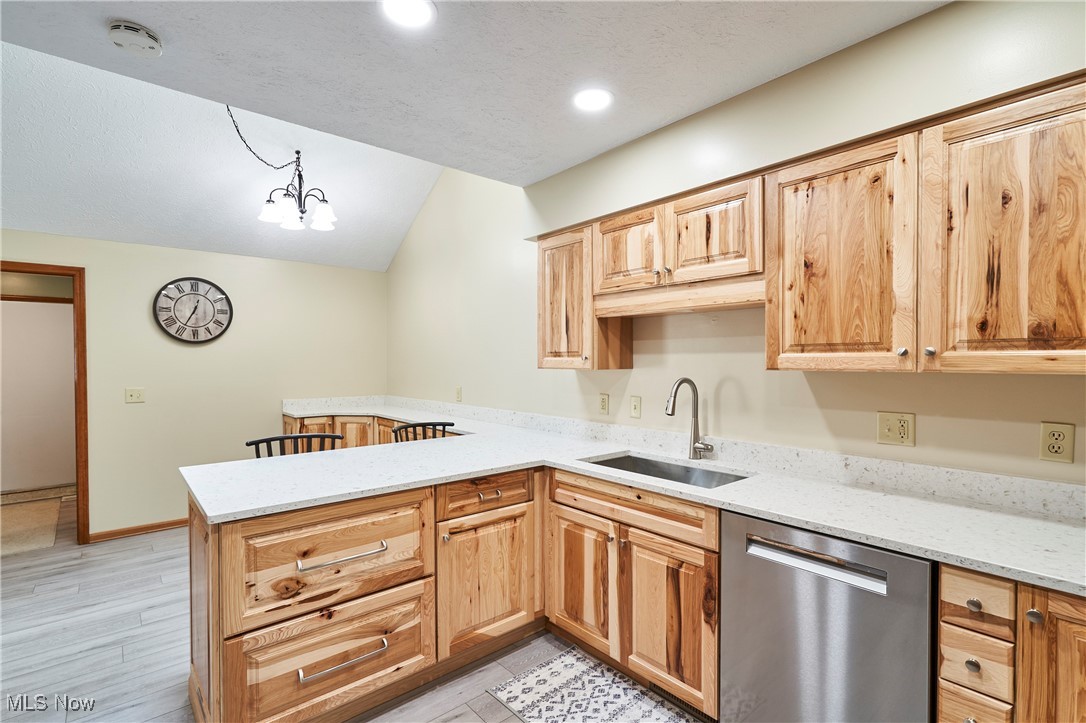 Grand Bay Brecksville - Residential