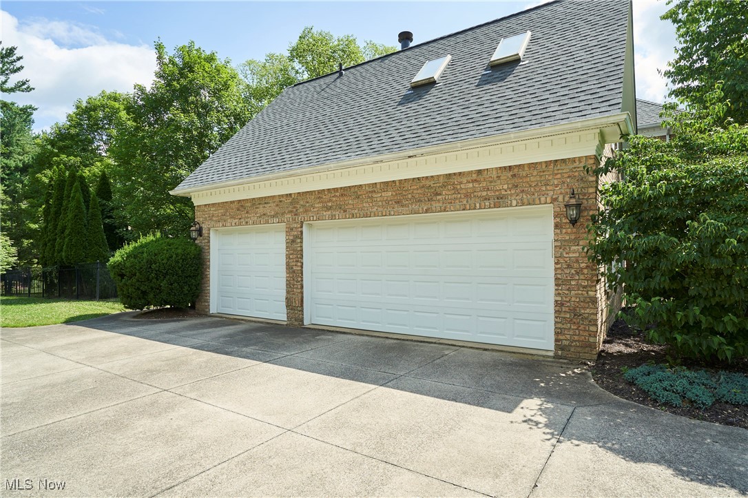 Bath, Ohio 44333, United States, 5 Bedrooms Bedrooms, ,6 BathroomsBathrooms,Residential,Active,167706